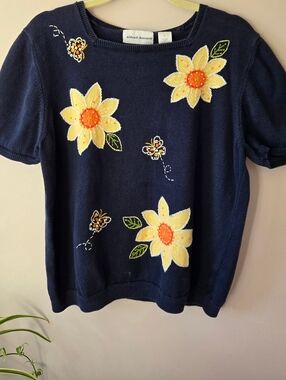Beautiful Alfred Dunner Dark Blue Floral & Butterfly Embroidered Sweater  Size L